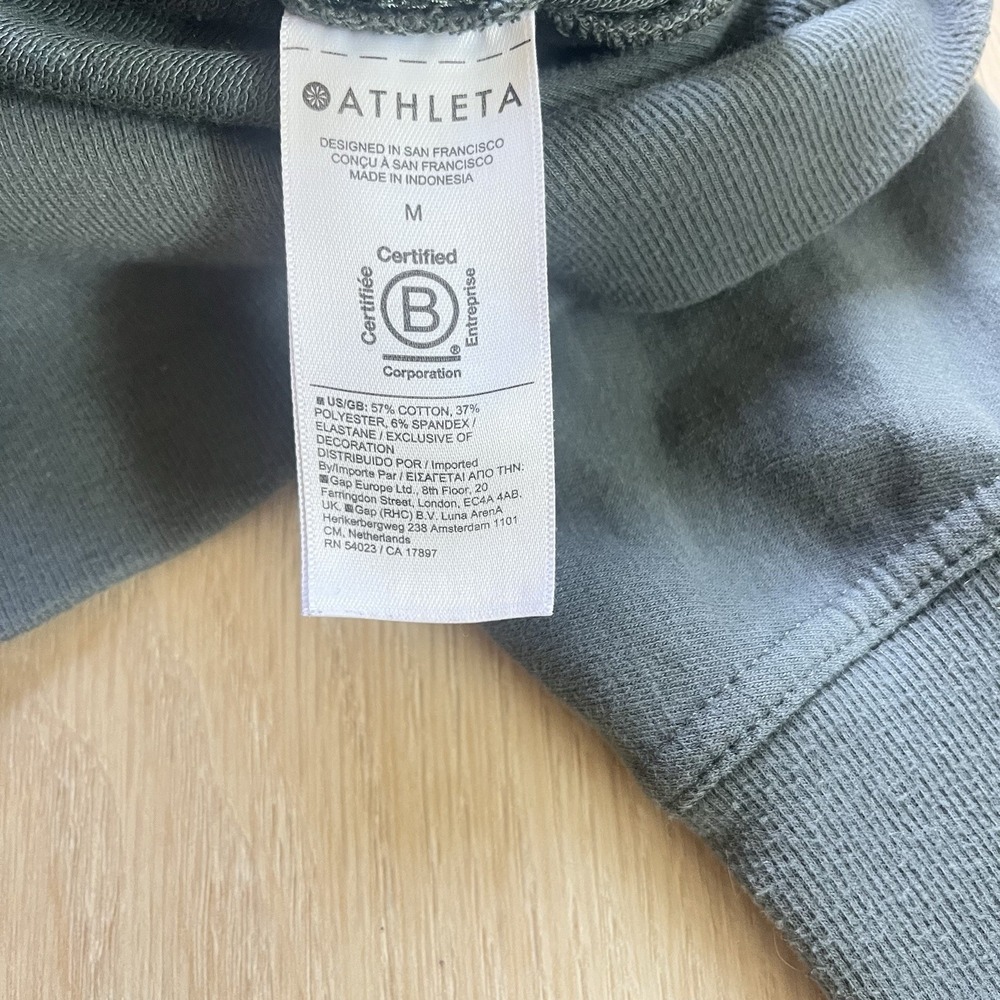 Athleta Women's Green Pullover Sweatshirt Size Medium Crop Thumb holes Crew Neck - Picture 5 of 8